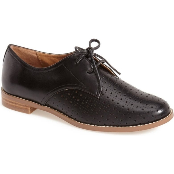 Oxford Halogen Patent Leather Oxford Shoes - Picture 8 of 9